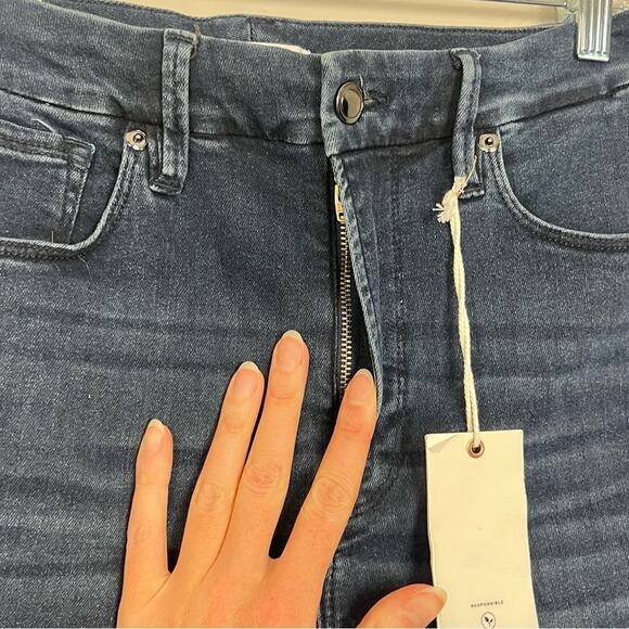NWT Good American Good Curve Skinny Jeans sz 8 29 Dark Wash Blue Distressed $155 - Picture 4 of 8
